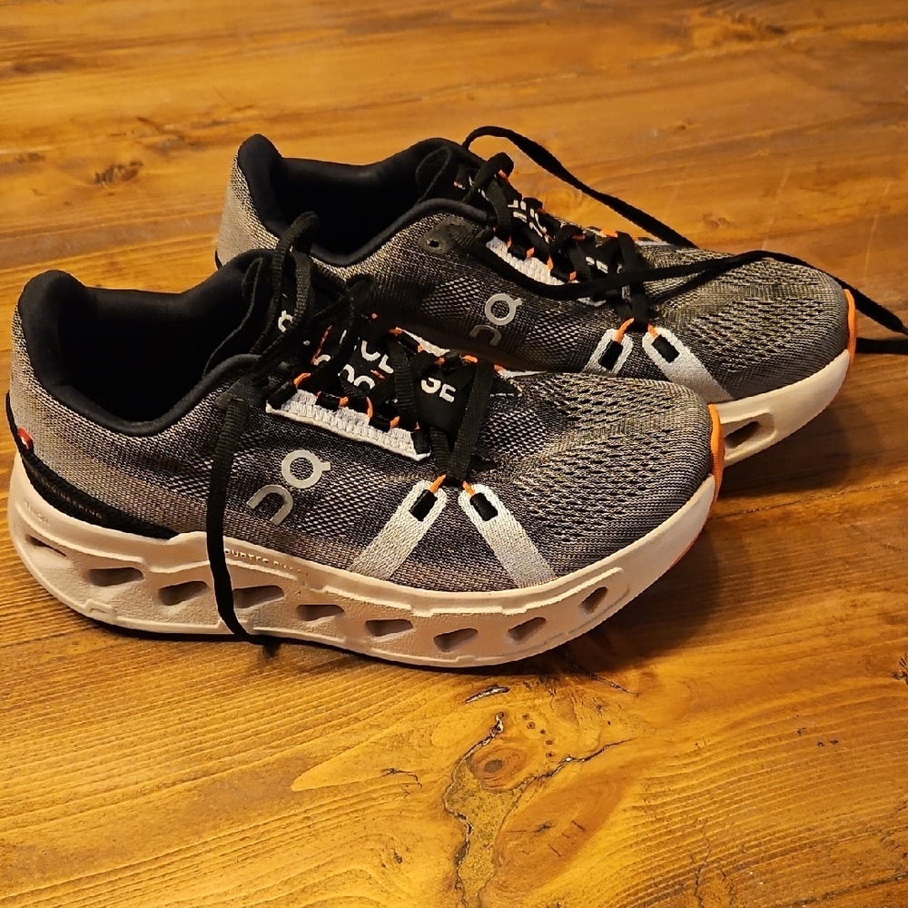 On Cloud ECLIPSE Running Sneakers